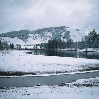Create snow in Photoshop
